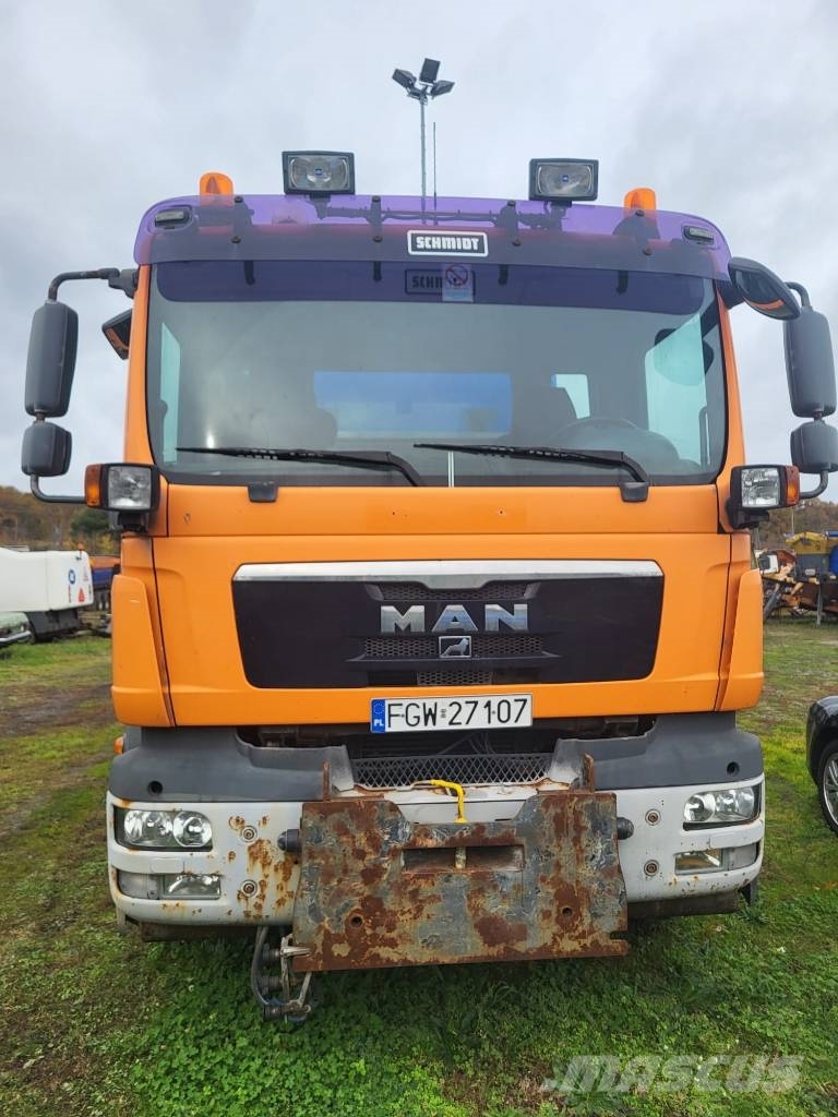 MAN TGM 26.330 Schmidt Stratos B90-42 VCLN, Schmidt SN Homok és Sószórók