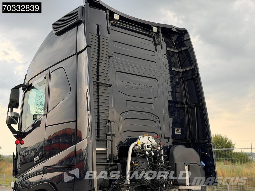 Volvo FH16 750 6X4 XL Retarder 2x Tanks Hydraulic Standk Vetopöytäautot