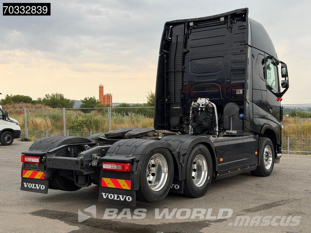 Volvo FH16 750 6X4 XL Retarder 2x Tanks Hydraulic Standk Vetopöytäautot