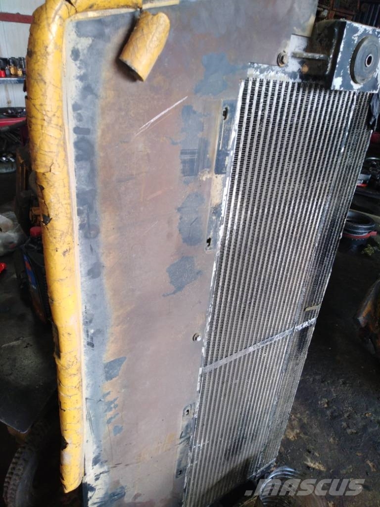  Cooler LIEBHERR 964 ΨΥΓΕΊΟ LIEBHERR 964 LIEBHERR R Podvozky a zavěšení kol