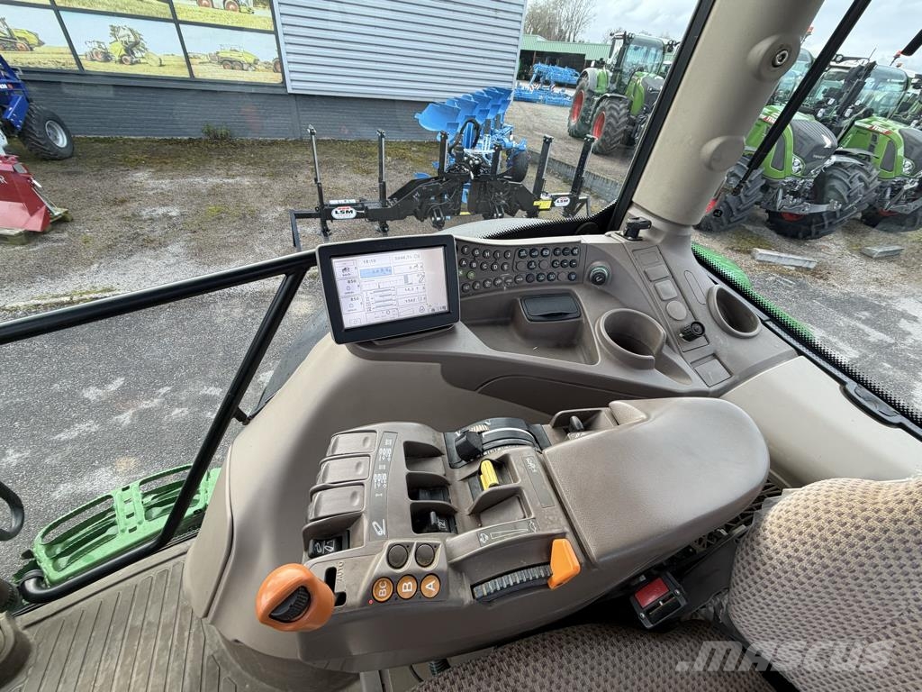 John Deere 6210R Traktorid