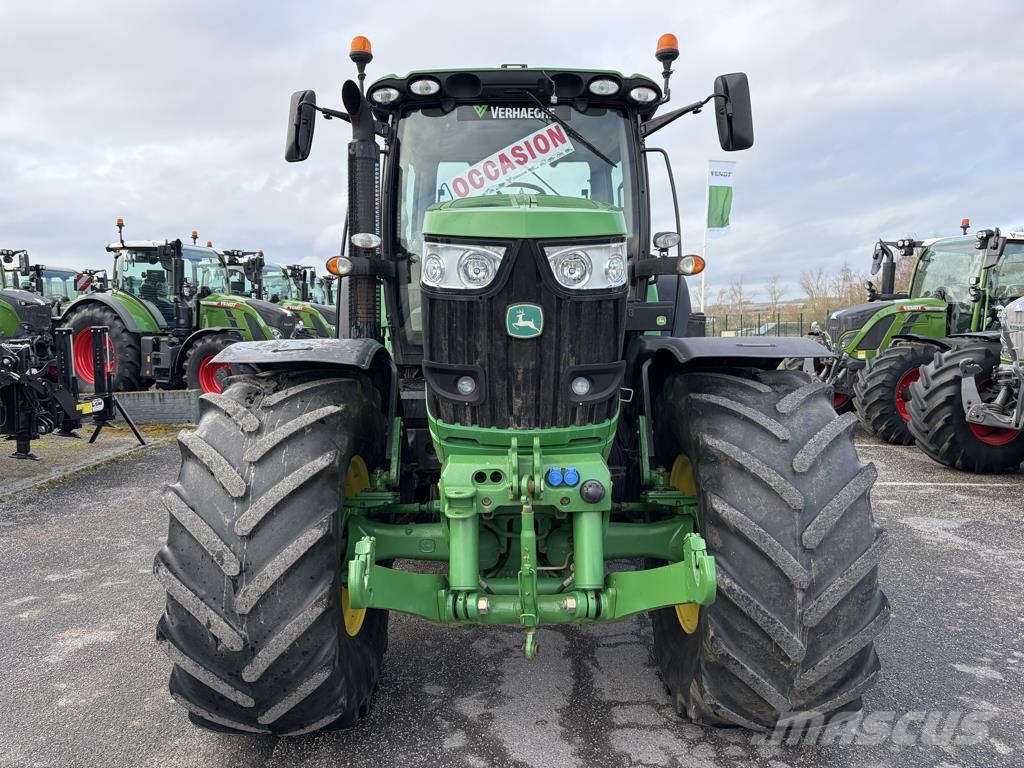 John Deere 6210R 트랙터