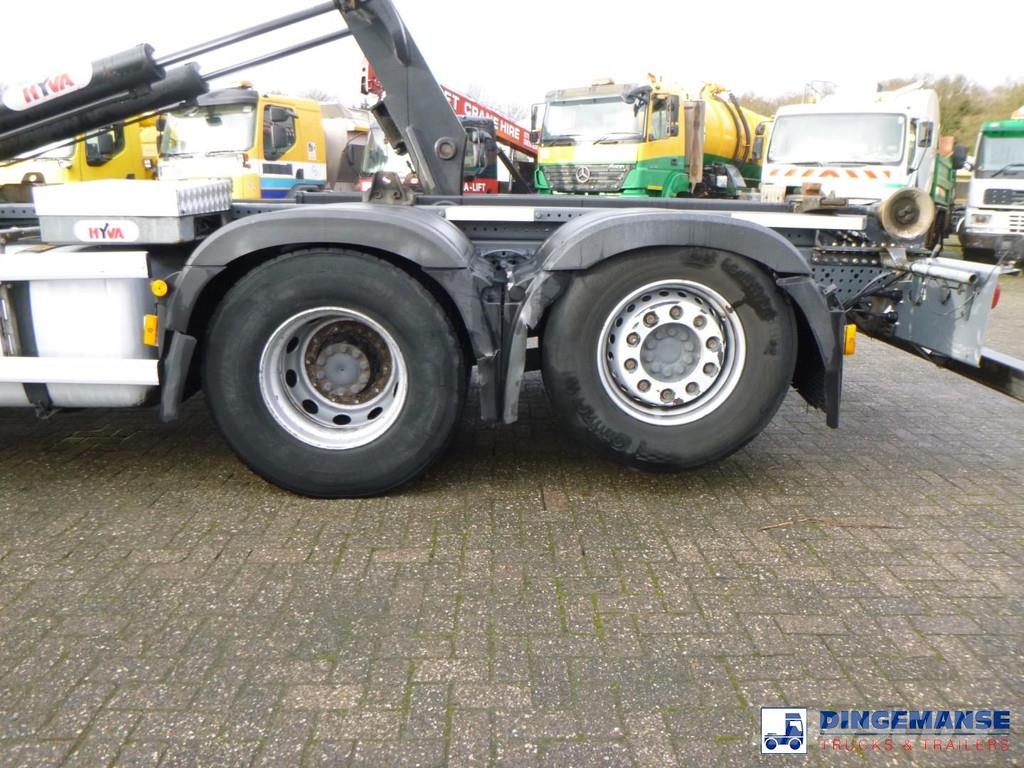 Mercedes-Benz Actros 2843 6x2 Hyva container hook 20t Камиони с кран с кука