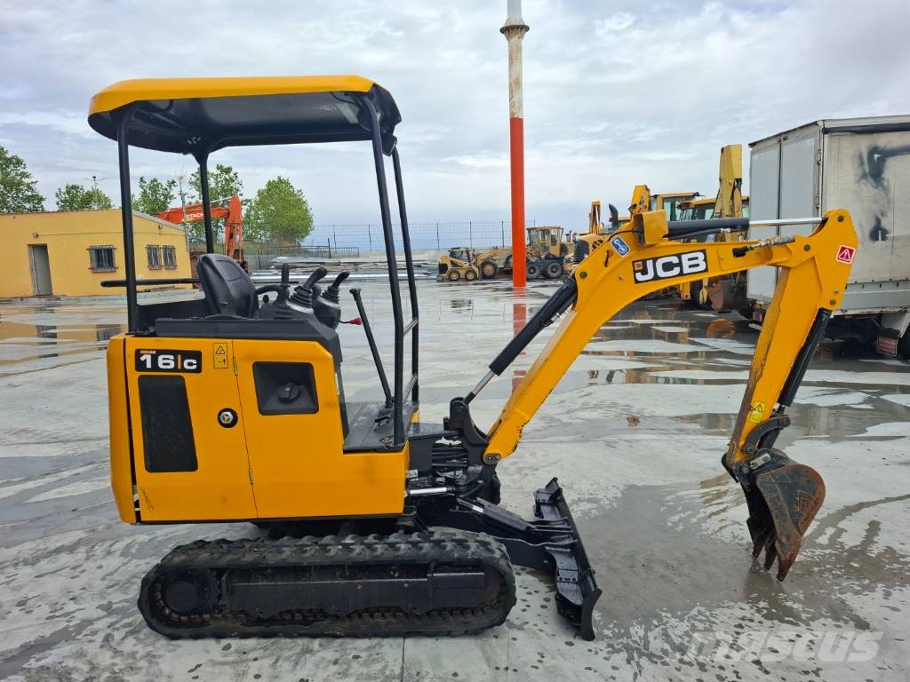 JCB 16 C-1 حفارات صغيرة أقل من 7 طن (حفارات صغيرة)