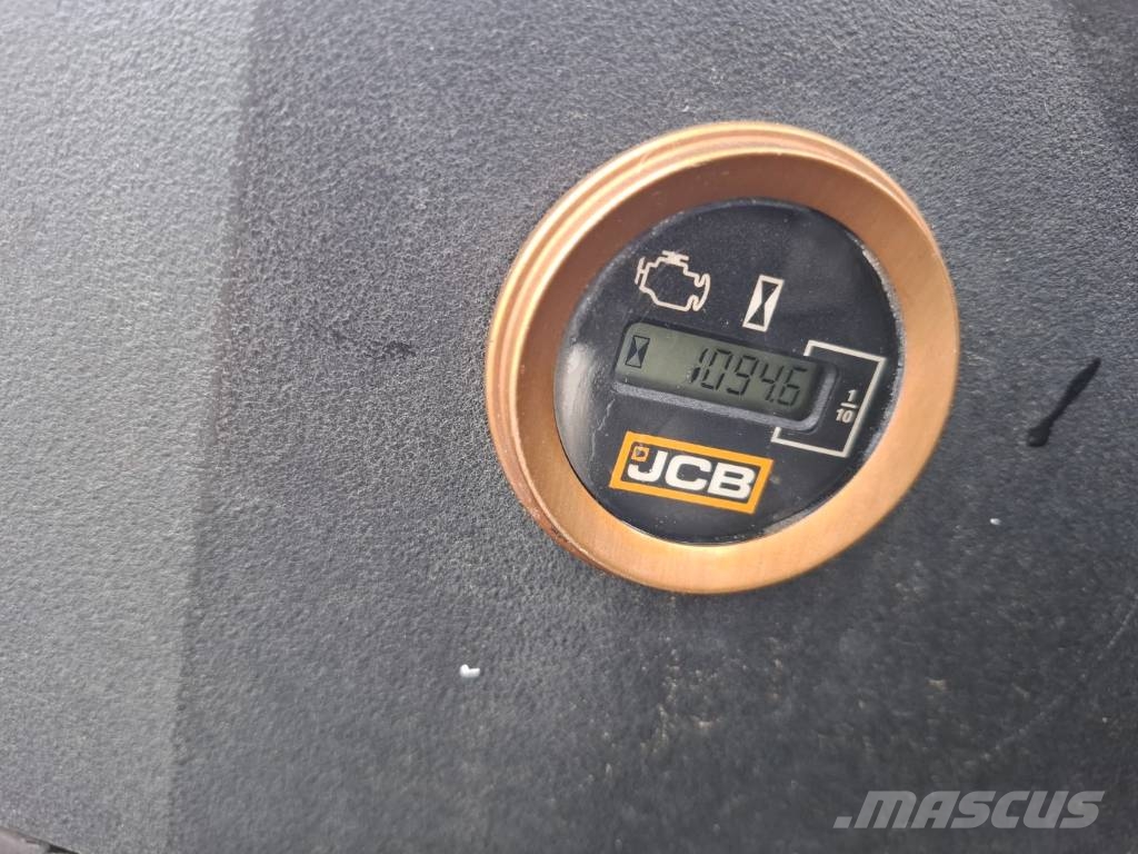 JCB 16 C-1 حفارات صغيرة أقل من 7 طن (حفارات صغيرة)