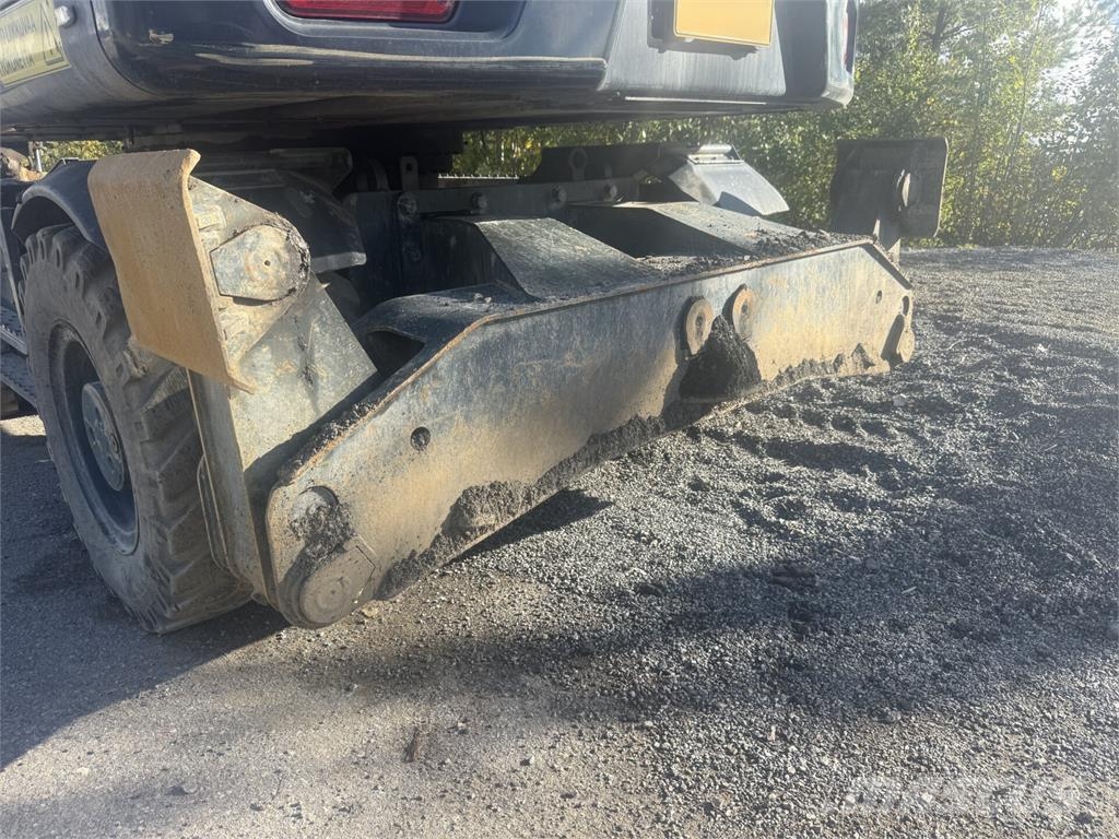 Hyundai HW140A Gravemaskiner på hjul