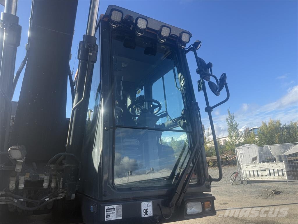 Hyundai HW140A Gravemaskiner på hjul