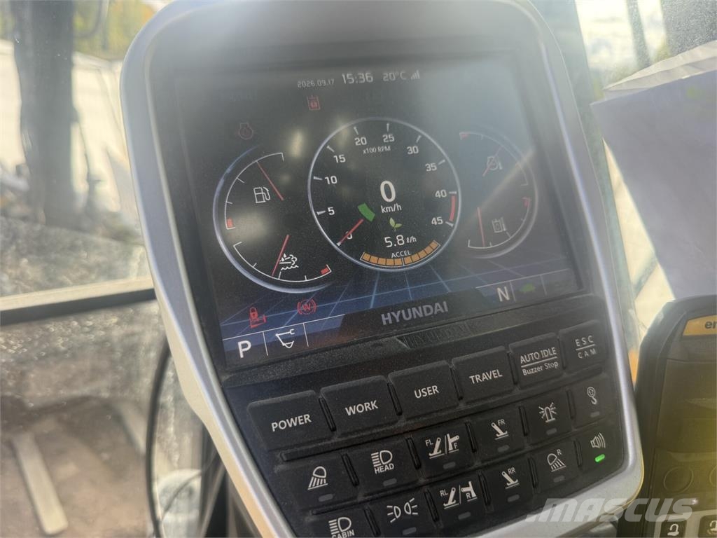 Hyundai HW140A Gravemaskiner på hjul