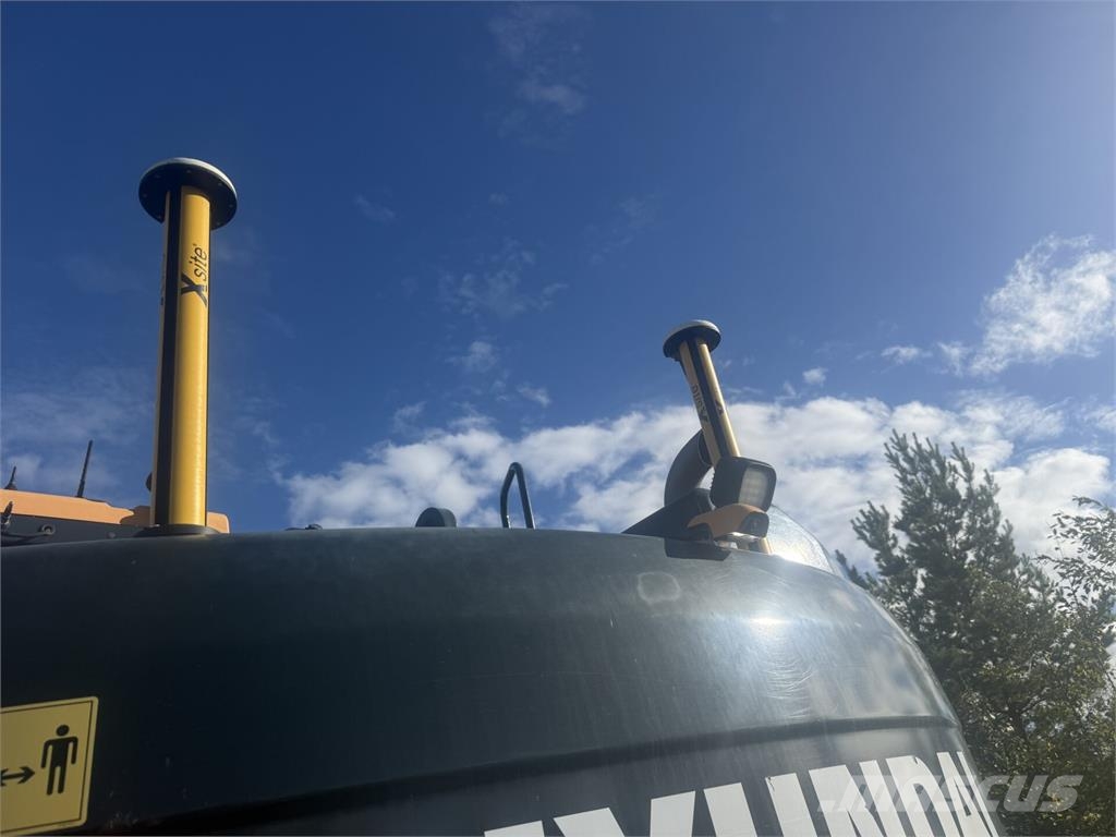Hyundai HW140A Gravemaskiner på hjul