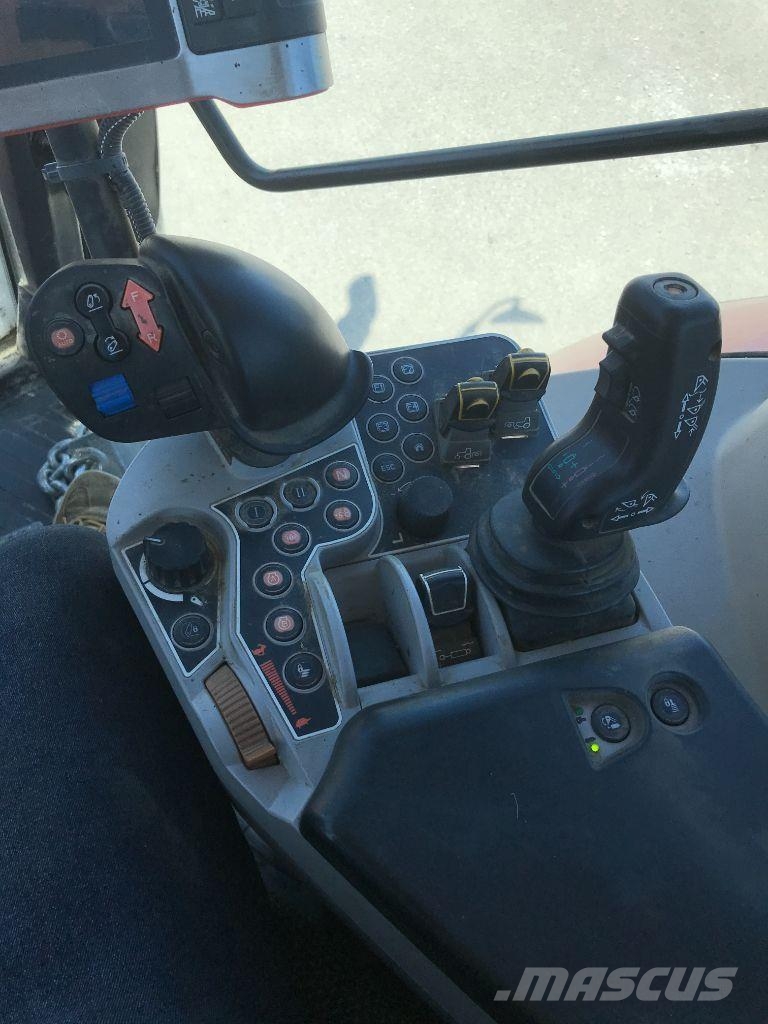 Kubota M 7151 PREMIUM 트랙터