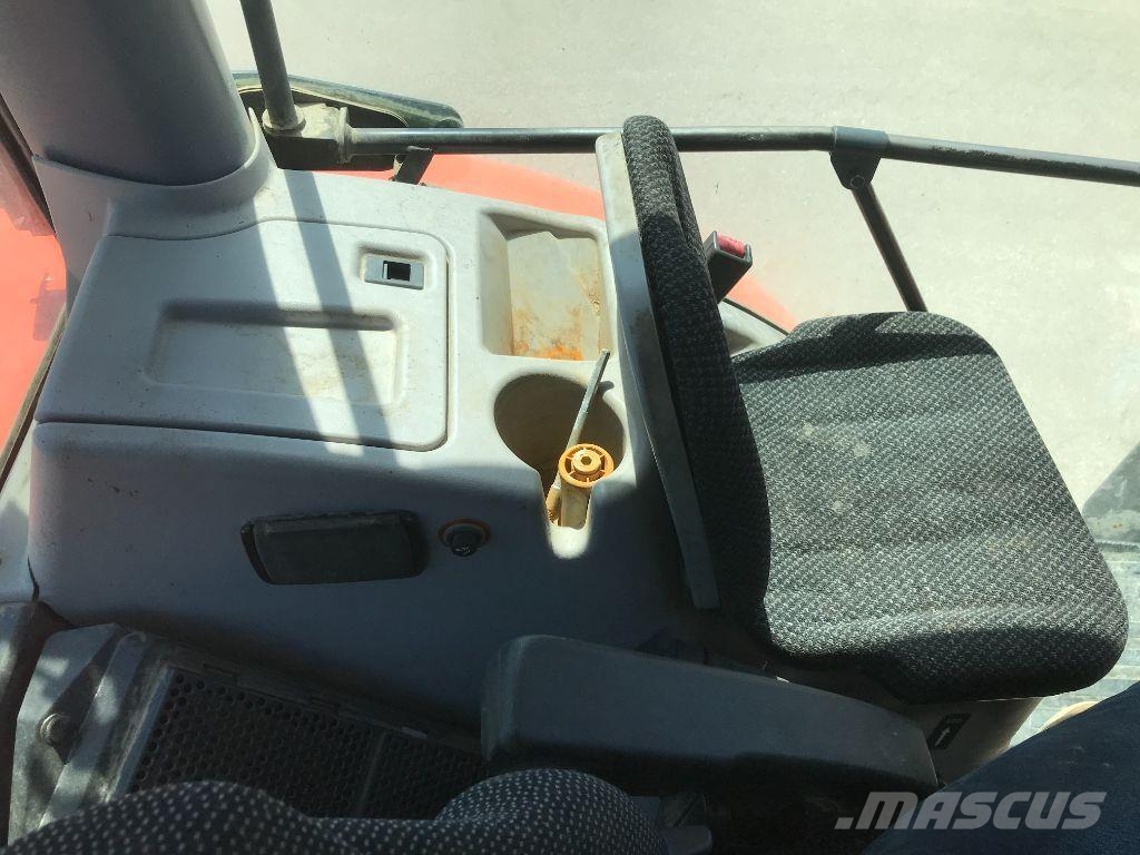 Kubota M 7151 PREMIUM Tractors