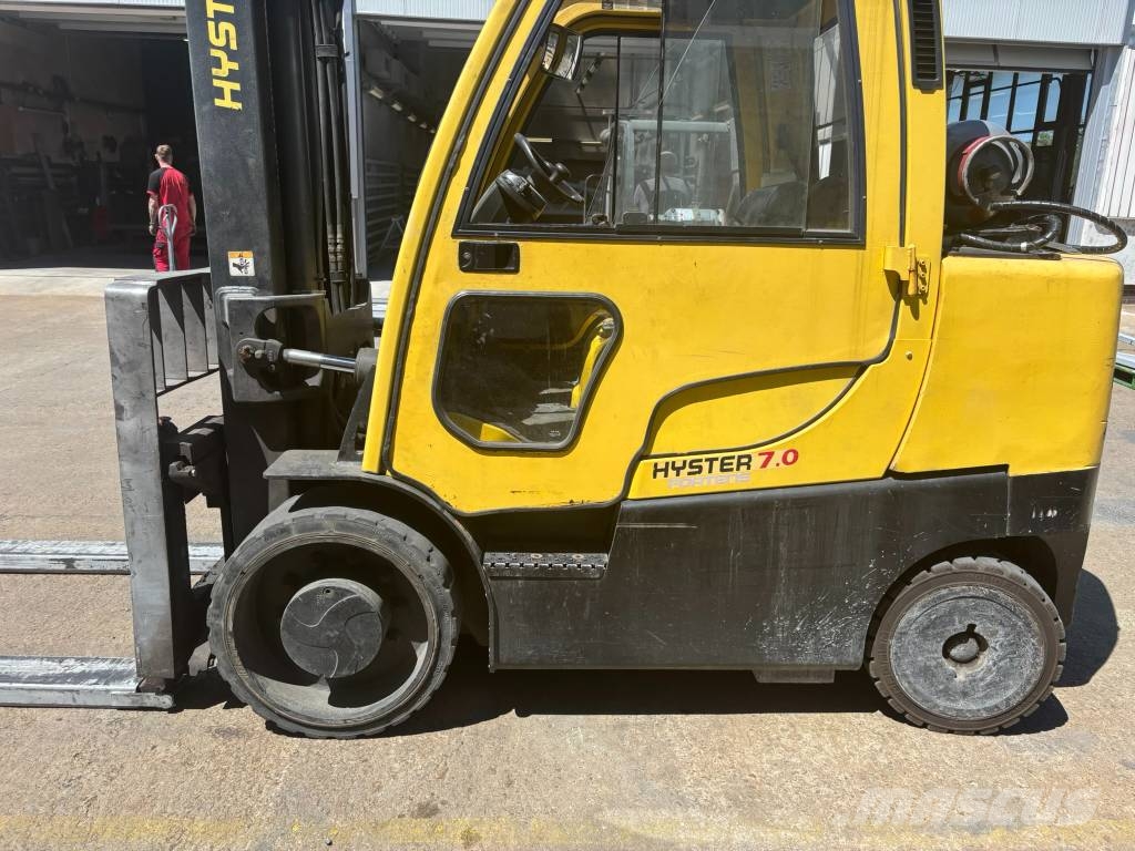 Hyster S7.0FT LPG forklifts