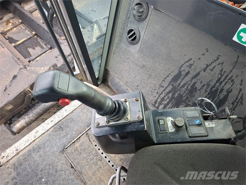 Ammann AV 70-2 Iné