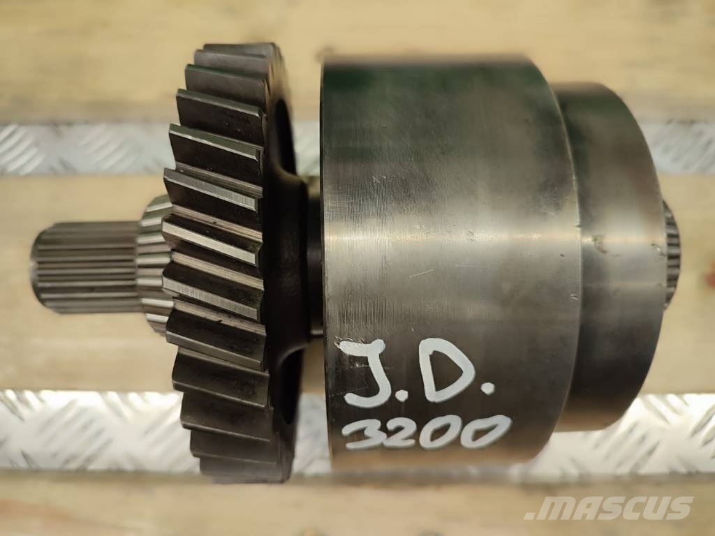 John Deere 70249OE01M022 JOHN DEERE 3200 gearbox basket Getriebe