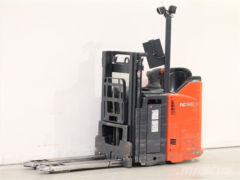 Linde L12LSP/133 Pedestrian stacker