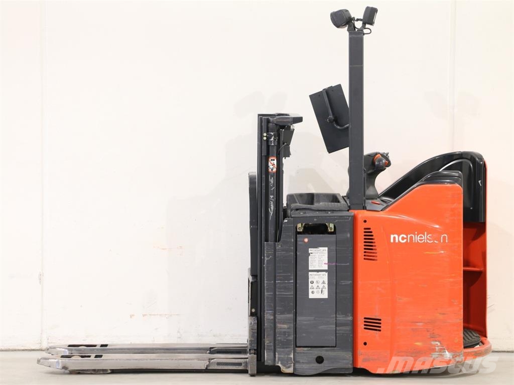 Linde L12LSP/133 Pedestrian stacker