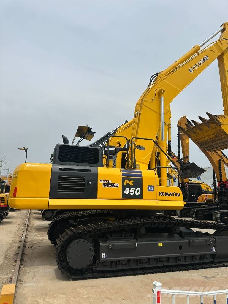 Komatsu PC450 Paletli ekskavatörler