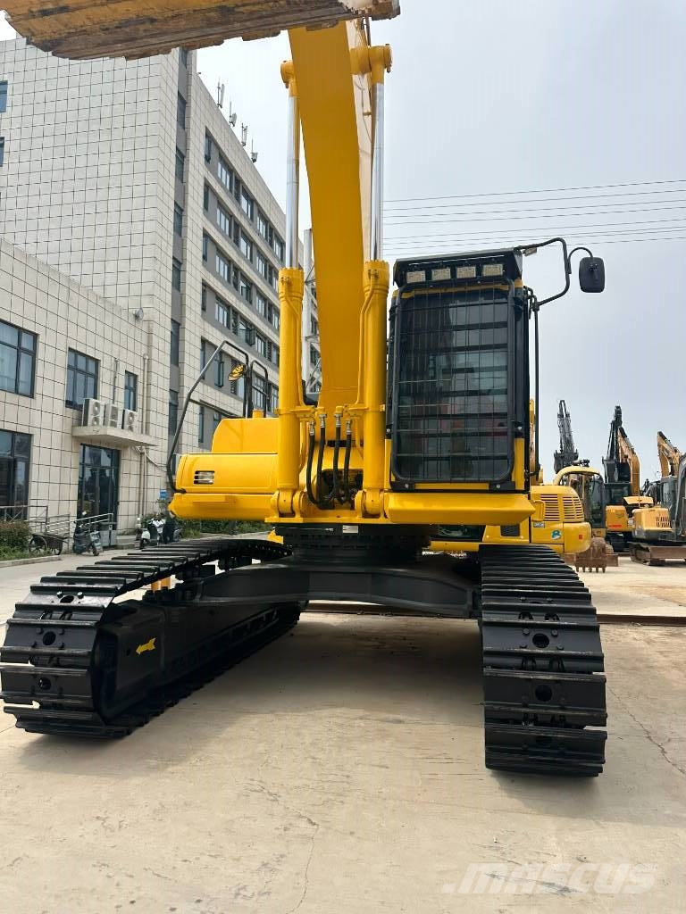 Komatsu PC450 Paletli ekskavatörler