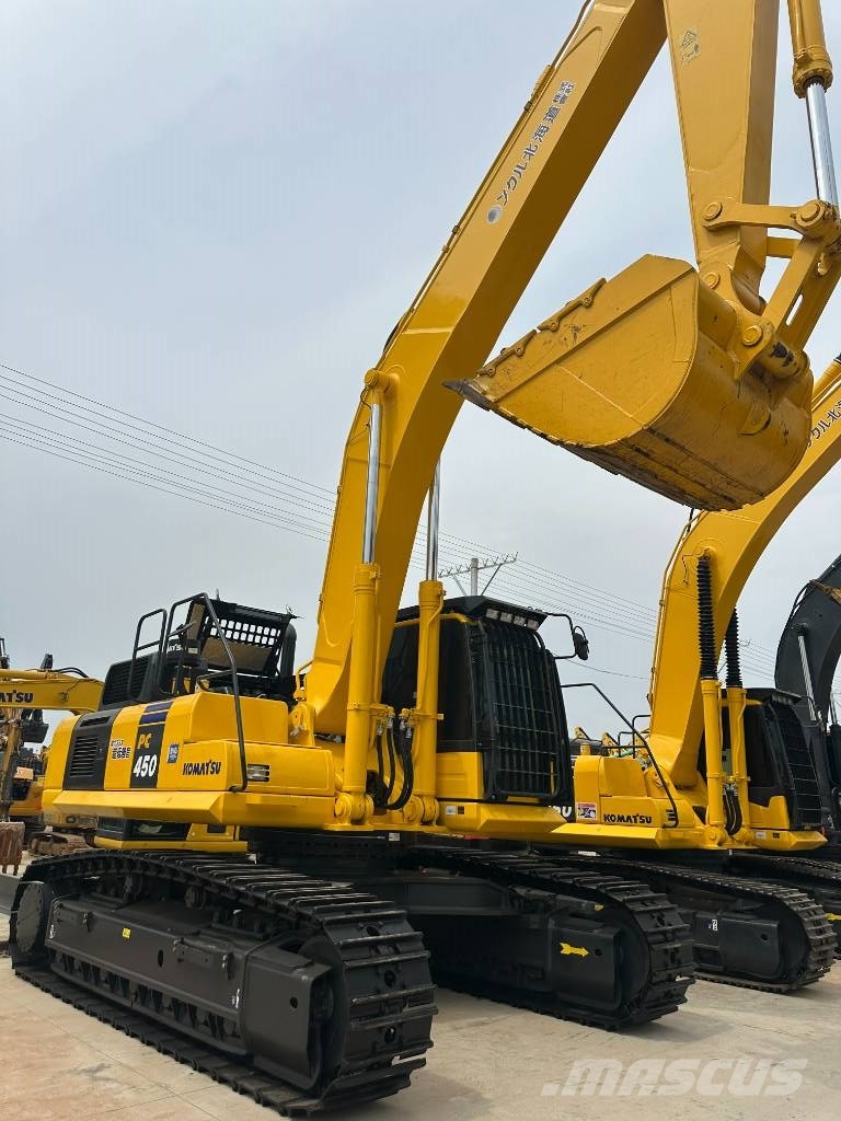 Komatsu PC450 Paletli ekskavatörler