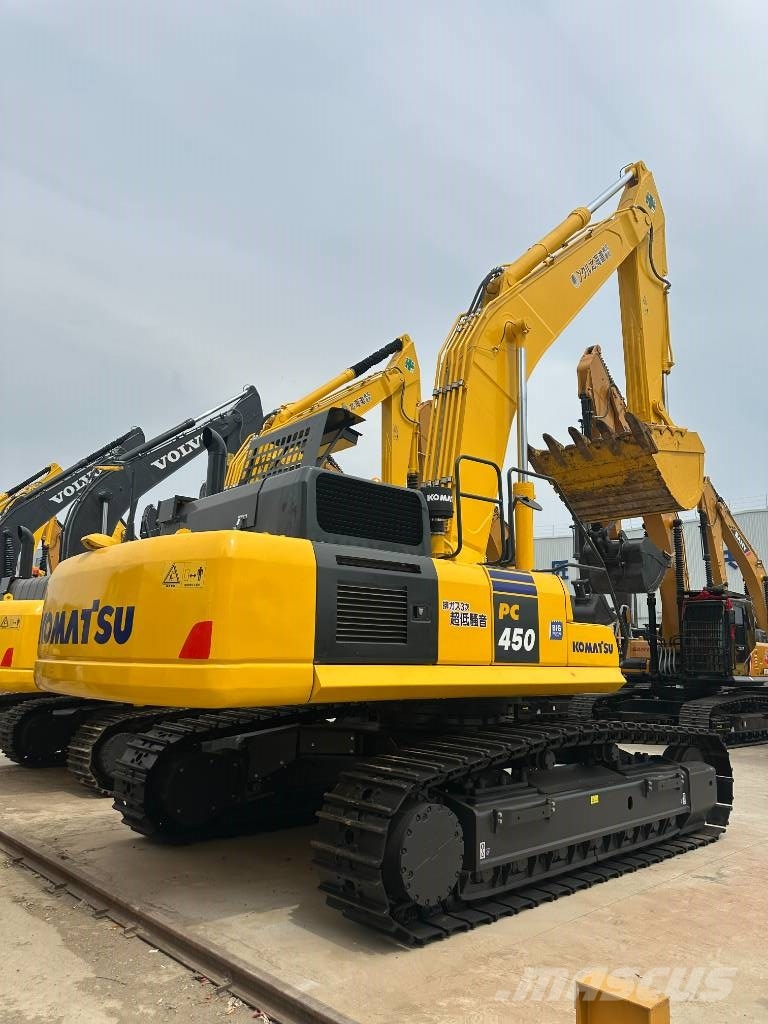 Komatsu PC450 Paletli ekskavatörler