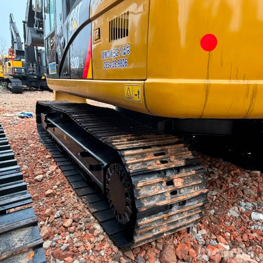CAT 320 Bageri gusjeničari