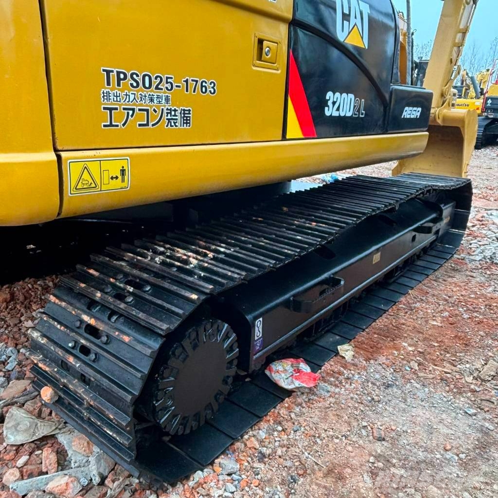 CAT 320 Bageri gusjeničari