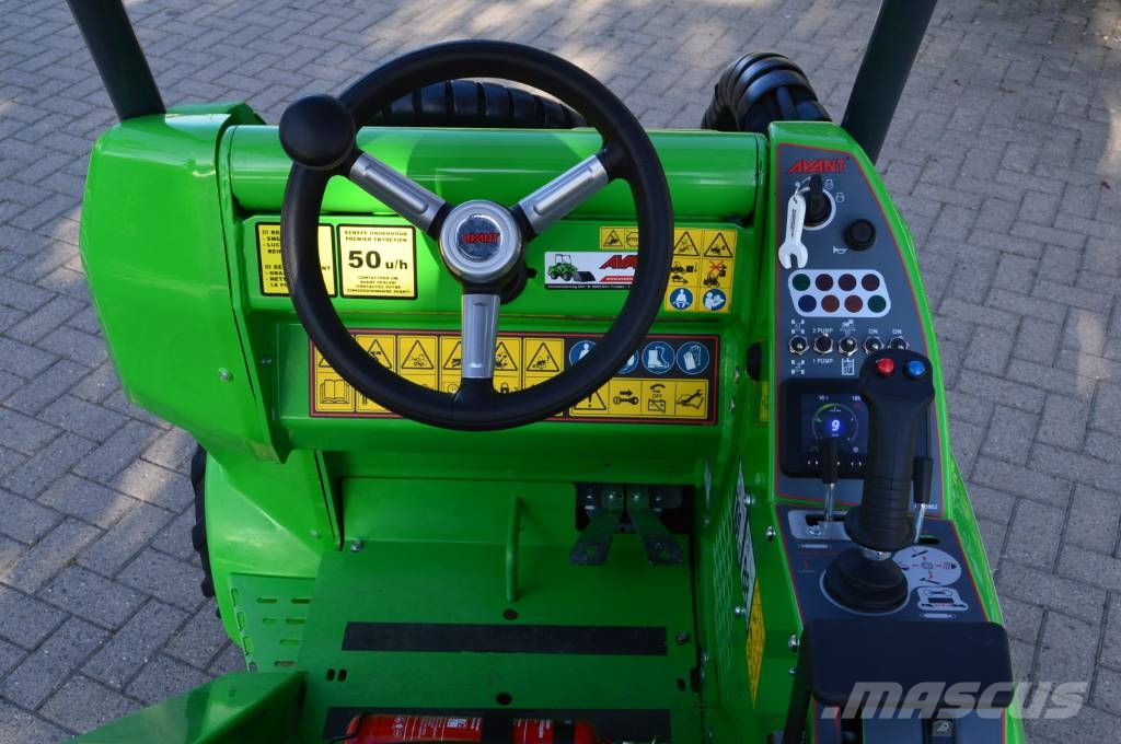 Avant 523 TDL Kniklader/Shovel لوادر متعددة الأغراض