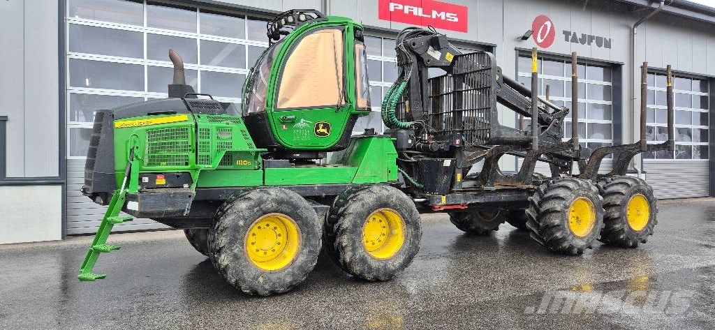 John Deere 1110 G Forvarderi