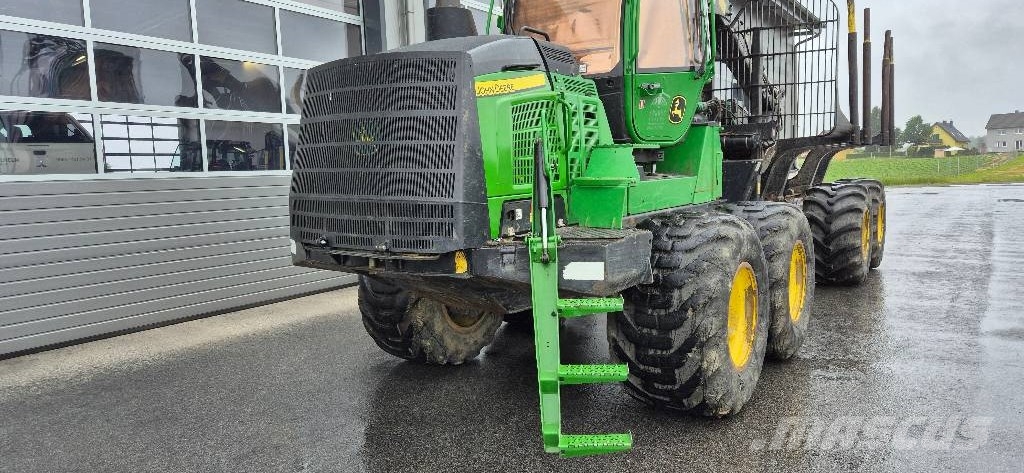 John Deere 1110 G Forvarderi