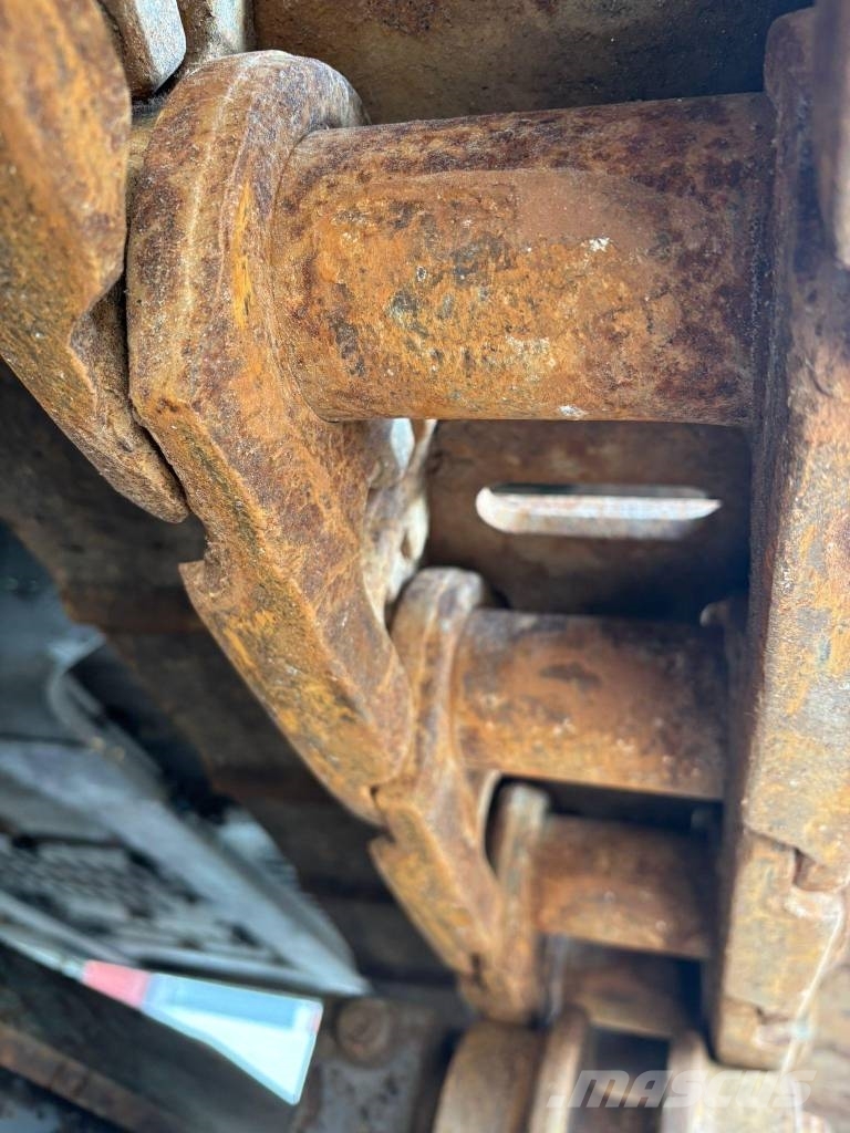 Volvo EC 290 C L حفارات زحافة