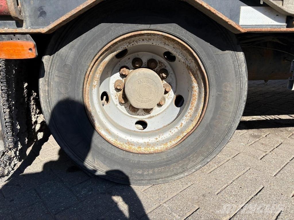 Müller-Mitteltal D3 + HYDROLIC FRONT/BACK LOADER + 3 AXLE + SPECIAL 平板拖车