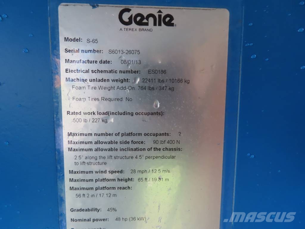 Genie S 65 견인식 전동이동 리프트