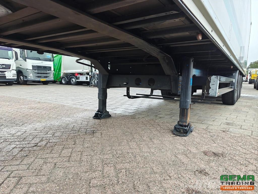 Kögel S24 Enclosed Body 13.6m + Underfold Tailgate 2000 Semirimorchi a cassone chiuso