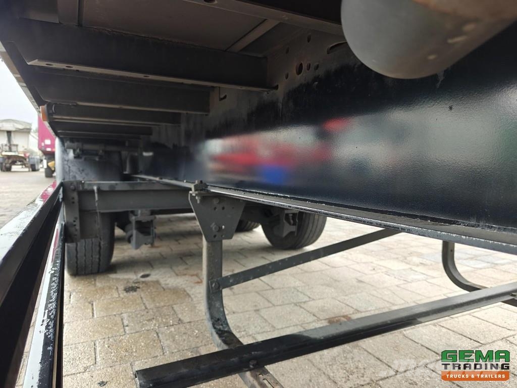 Kögel S24 Enclosed Body 13.6m + Underfold Tailgate 2000 Semirimorchi a cassone chiuso