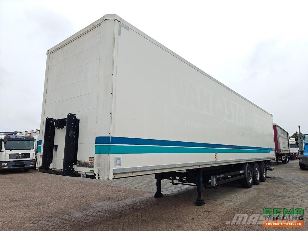 Kögel S24 Enclosed Body 13.6m + Underfold Tailgate 2000 Semirimorchi a cassone chiuso