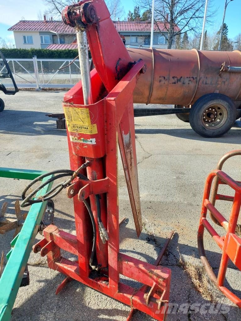 Varmo Paalileikkuri Bale shredders, cutters and unrollers