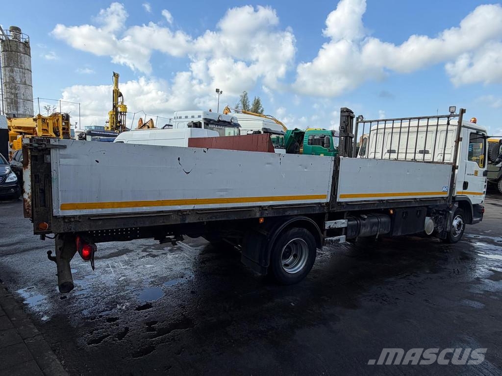 MAN TGL 12.240 Open Box Manual Gearbox Spring Suspensi Camion plateau