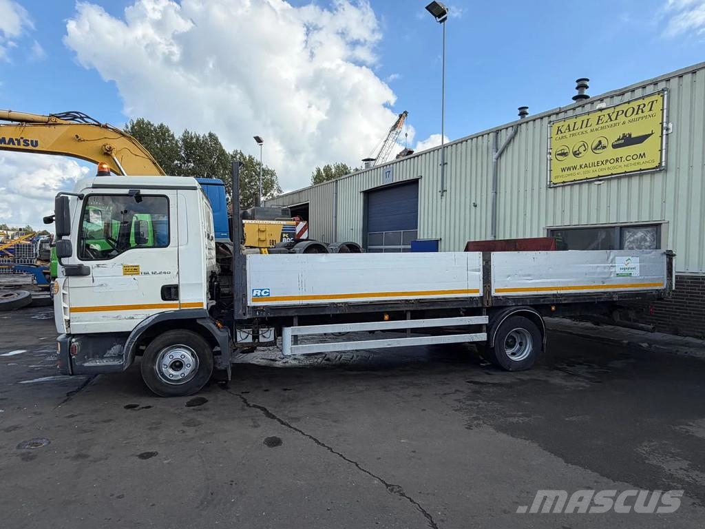MAN TGL 12.240 Open Box Manual Gearbox Spring Suspensi Camion plateau