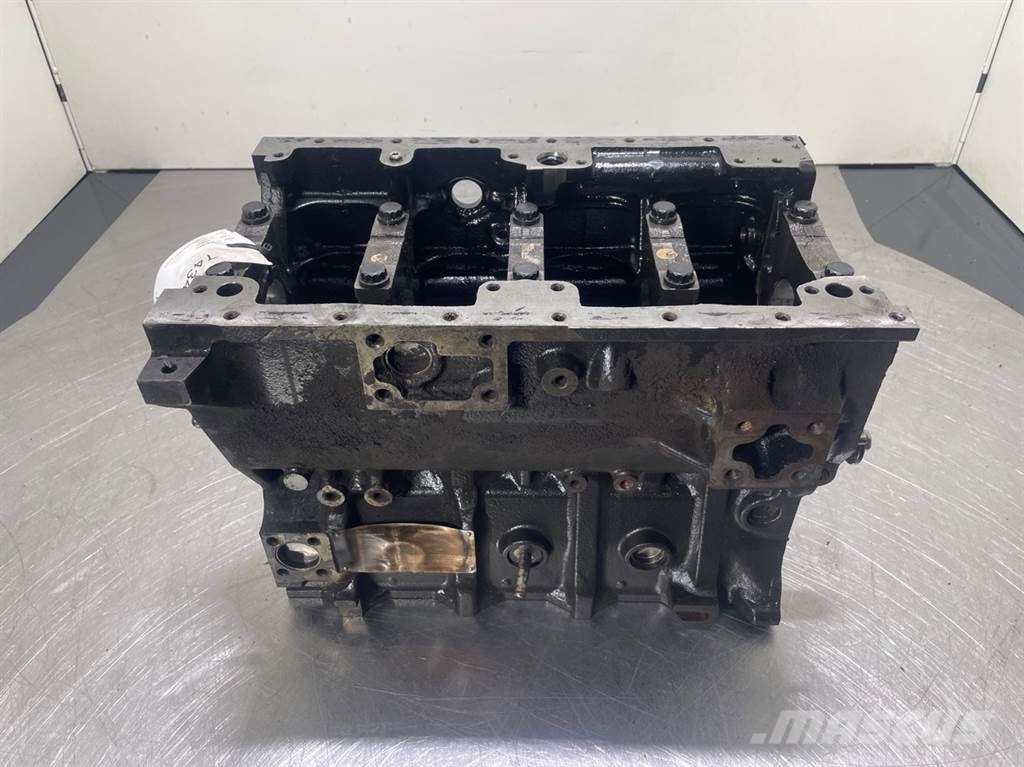 Ahlmann AS900-Cummins B3.3T-4989845-Crankcase/Unterblock, GOOR ...