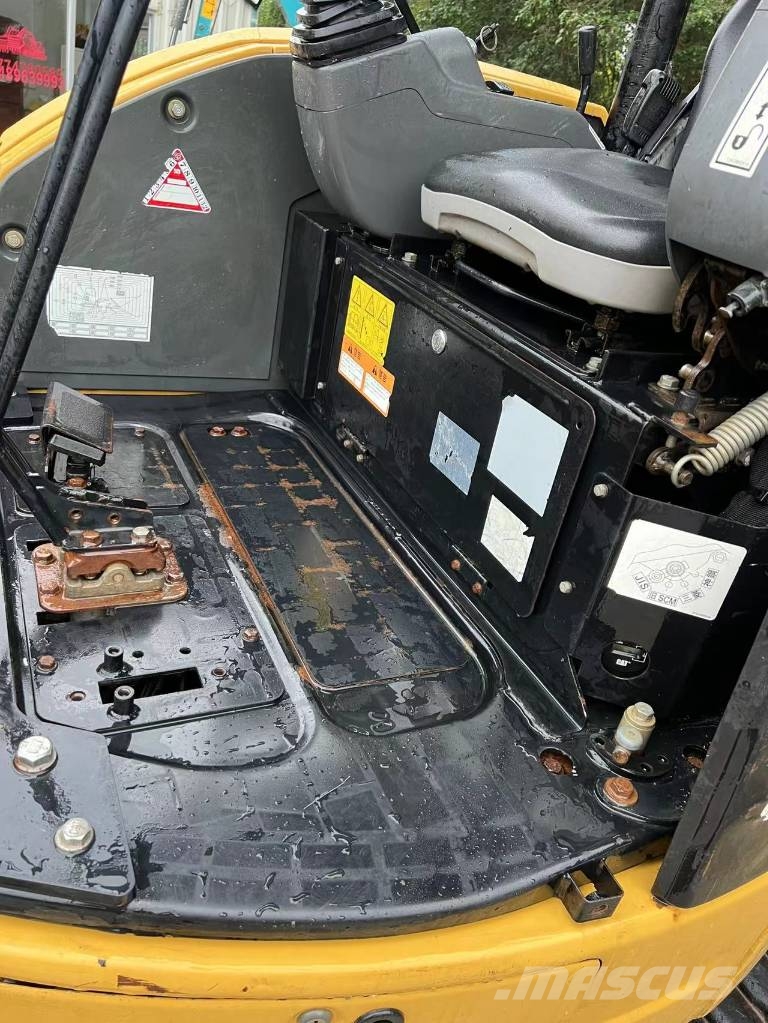 CAT 303 E CR 대형 굴삭기 29톤 이상