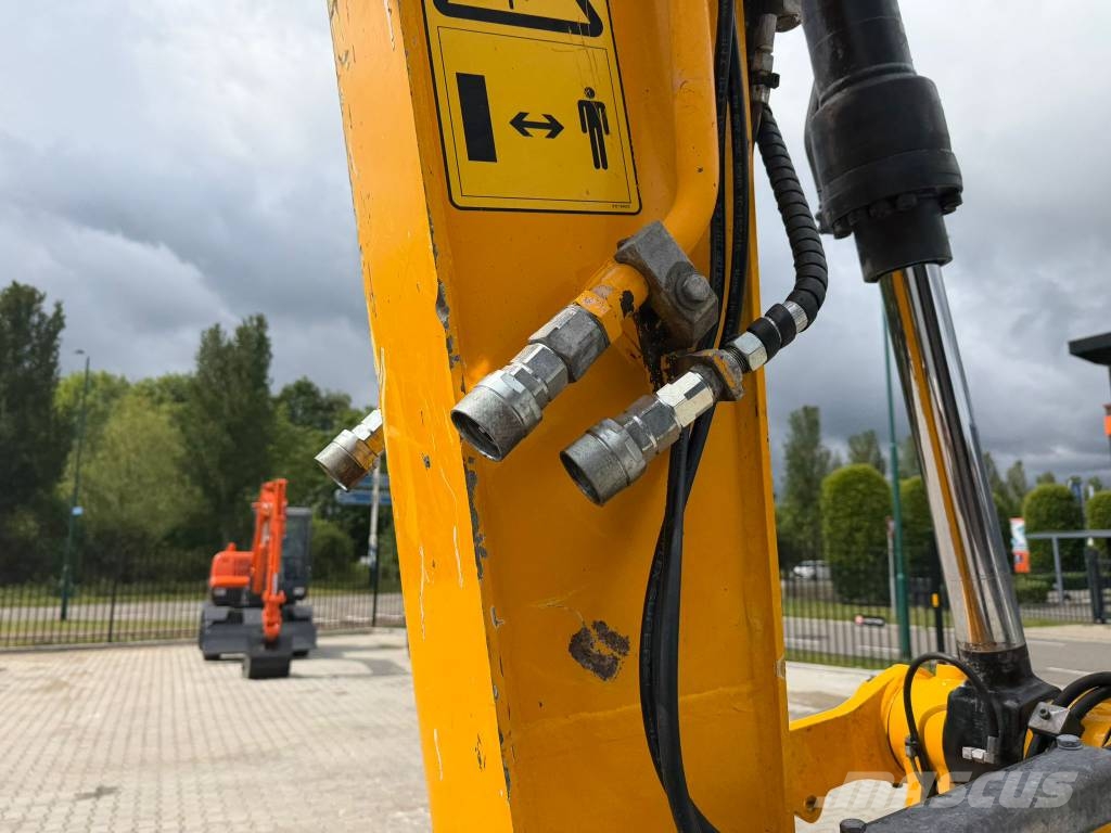 JCB JZ 140 大型油圧ショベル12t以上(パワーショベル・ユンボ)