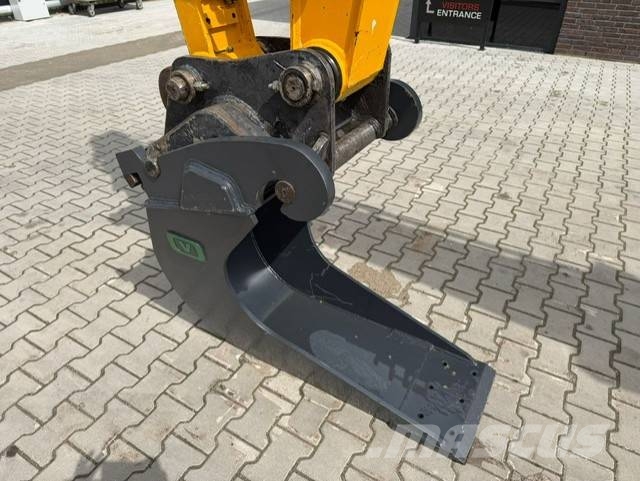 JCB JZ 140 大型油圧ショベル12t以上(パワーショベル・ユンボ)