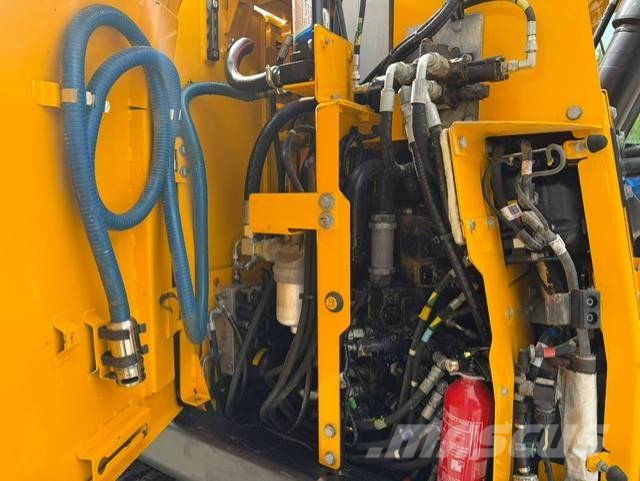 JCB JZ 140 大型油圧ショベル12t以上(パワーショベル・ユンボ)