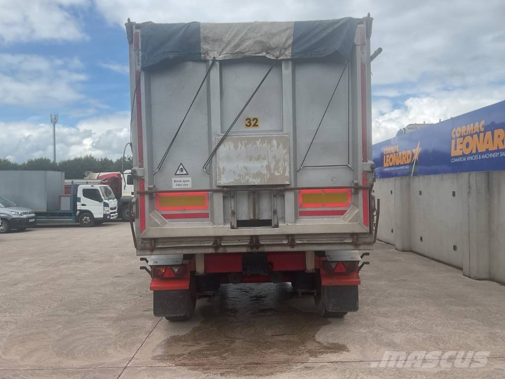 Wilcox Tipping Trailer مقطورات قلابة