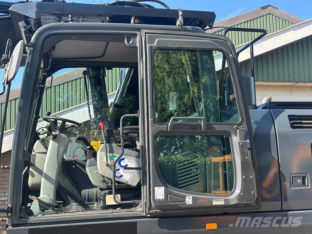 Komatsu PW180-10 Gumikerekes kotrók