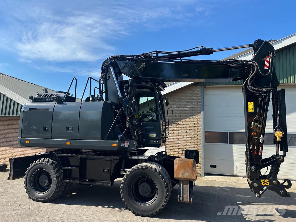 Komatsu PW180-10 Gumikerekes kotrók