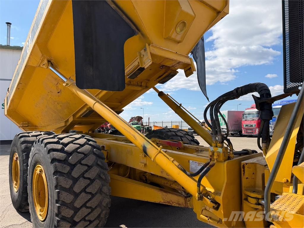 VIN 411 - CATERPILLAR D300 dumper onesided kipper 6X6 Articulated Haulers