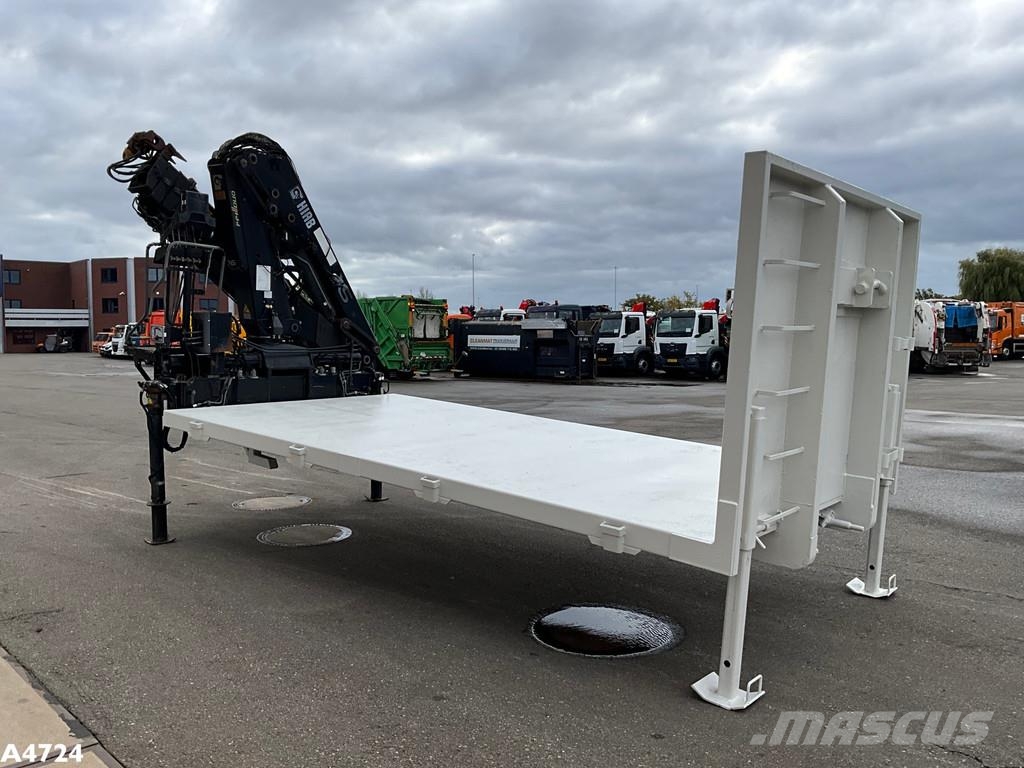  Laadplateau met Hiab 14 Tonmeter laadkraan 特种集装箱