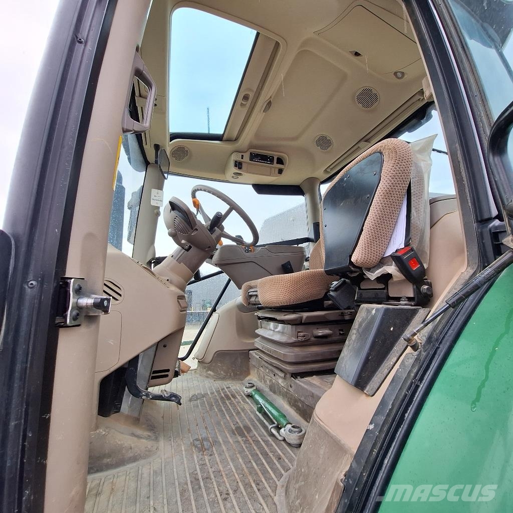 John Deere 6130R Tracteur