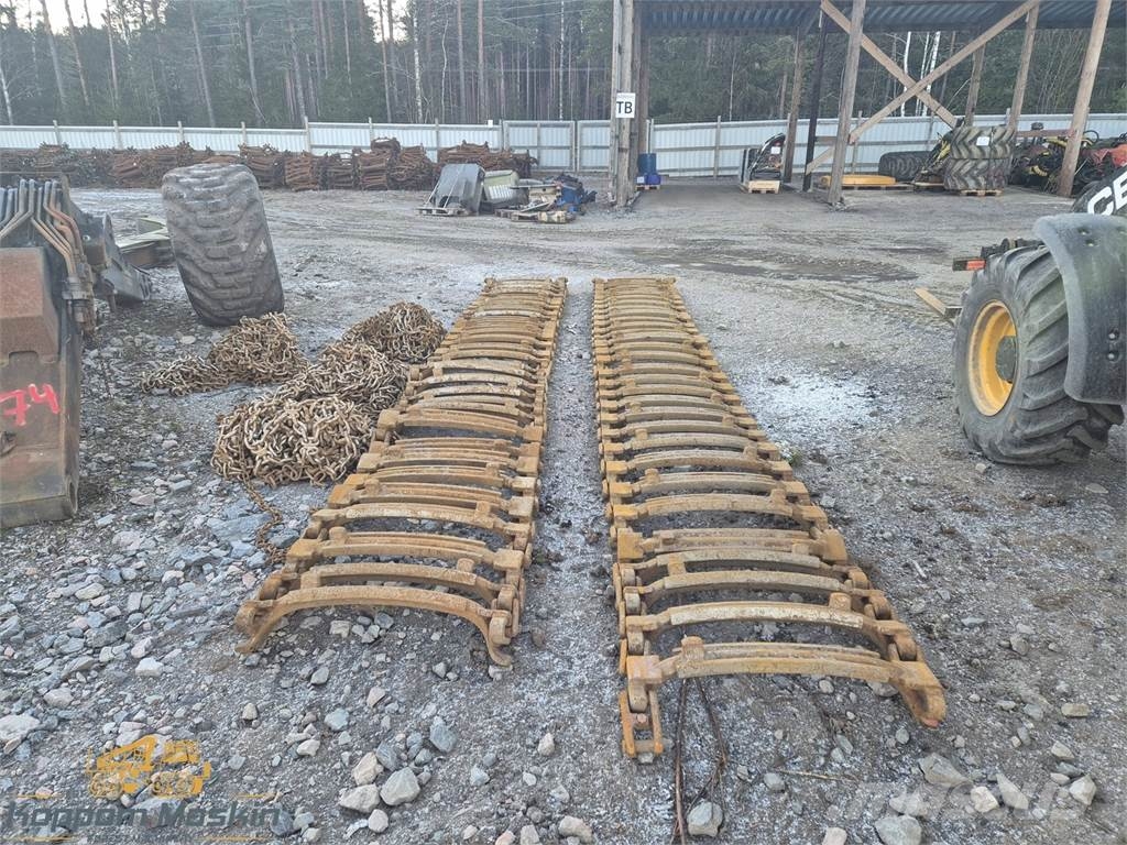 Swingcut Förstärkta dragande 700-710x26,5 Used/Beg Lánctalpak, láncok és futóművek